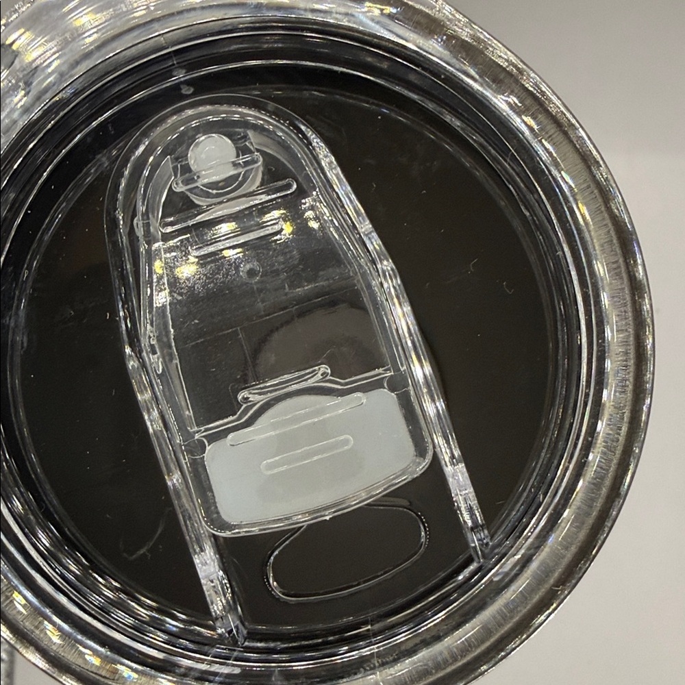 20 oz Matte Black Stainless Steel Tumbler with Clear Lid - Picture 2 of 6